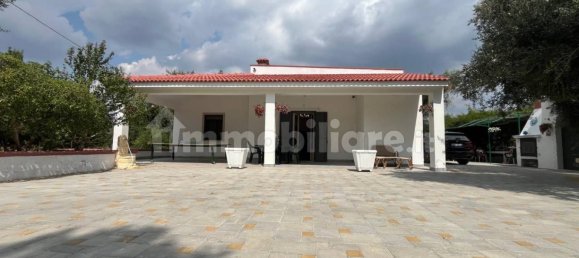 2 bedrooms Villa in Francavilla Fontana, Italy No. 340593 2