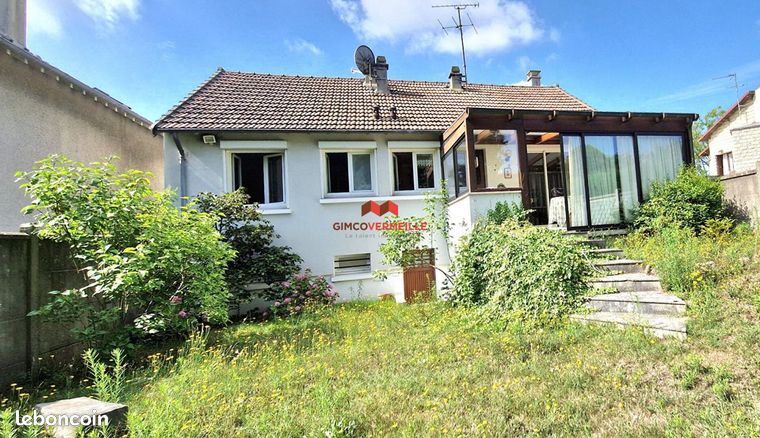 Casa de 2 dormitorios en Eragny, France No. 301783