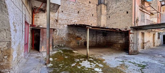 10 bedrooms House in Casandrino, Italy No. 315577 12