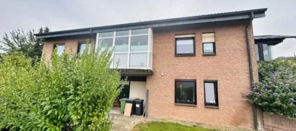 7 rooms Townhouse in Holzminden, Germany No. 293798 2