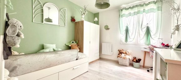 4 Schlafzimmer Haus in Darnetal, France, Nr. 356231 10