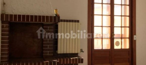 3 bedrooms House in Cellino San Marco, Italy No. 37457 7