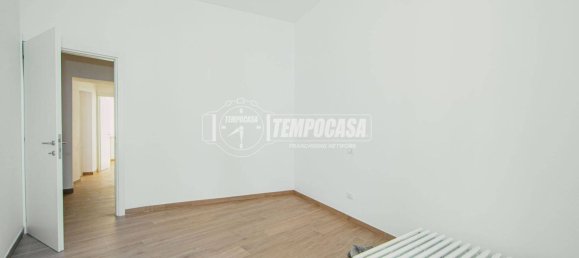 2 bedrooms Apartment in Robbio, Italy No. 287445 16