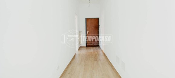 2 bedrooms Apartment in Robbio, Italy No. 287445 4