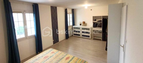 Casa de 3 dormitorios en Pannes, France No. 53646 14