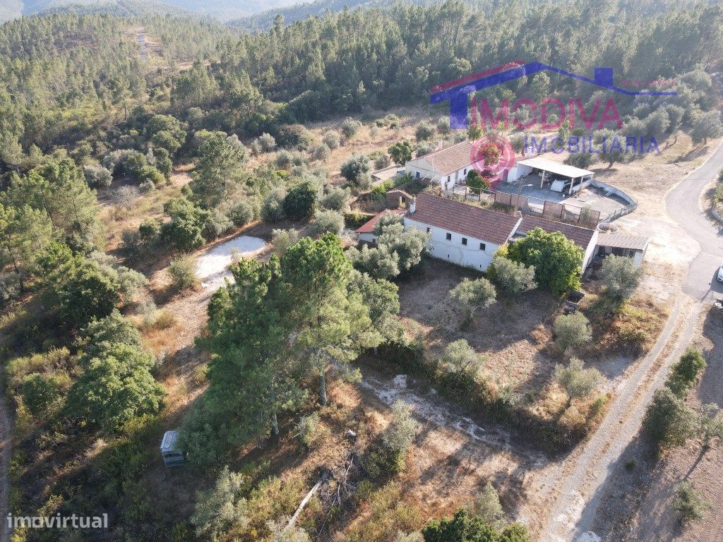 4 غرف نوم منزل في Serta, Portugal رقم 288595