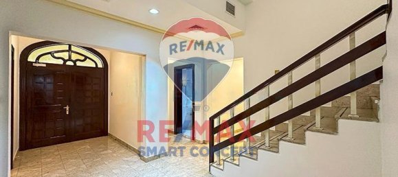 4 bedrooms Villa in Airport Road, UAE No. 37572 2