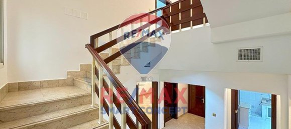 4 bedrooms Villa in Airport Road, UAE No. 37572 9