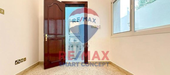 4 bedrooms Villa in Airport Road, UAE No. 37572 13