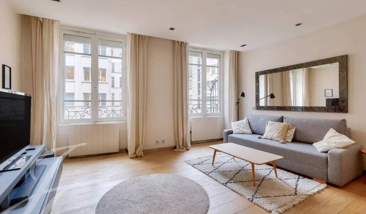 1 bedroom Apartment in Paris, France No. 150978