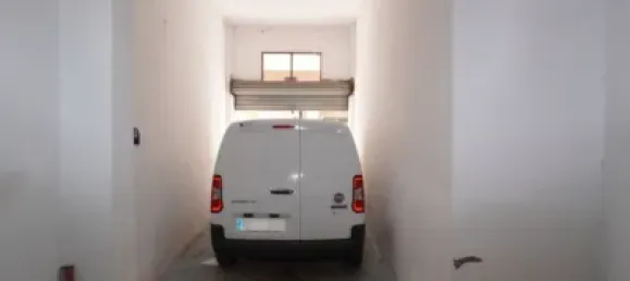 33m² Commercial property in Granada, Spain No. 174586 4