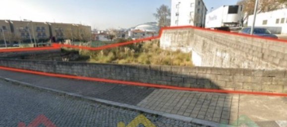  Land in Porto, Portugal No. 107137 2