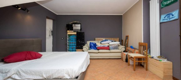 2 Schlafzimmer Wohnung in Madone, Italy, Nr. 271349 9