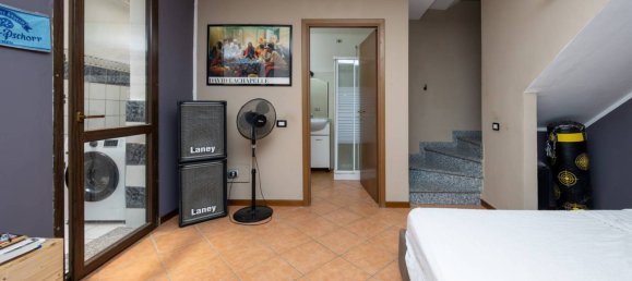 2 Schlafzimmer Wohnung in Madone, Italy, Nr. 271349 14