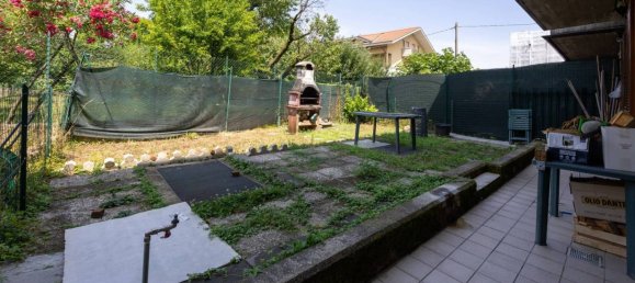 2 Schlafzimmer Wohnung in Madone, Italy, Nr. 271349 28