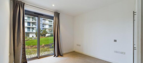 1 bedroom Apartment in London, United Kingdom No. 9926 3