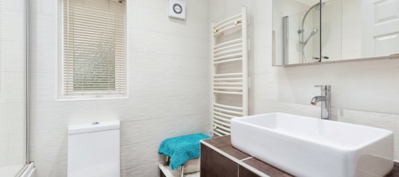 4 bedrooms House in Scarborough, United Kingdom No. 2780 23