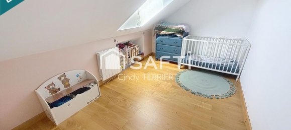 3 bedrooms House in Isere, France No. 195550 5