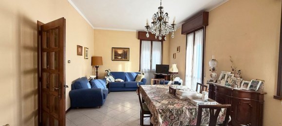 4 bedrooms Apartment in Casalgrande, Italy No. 349377 2