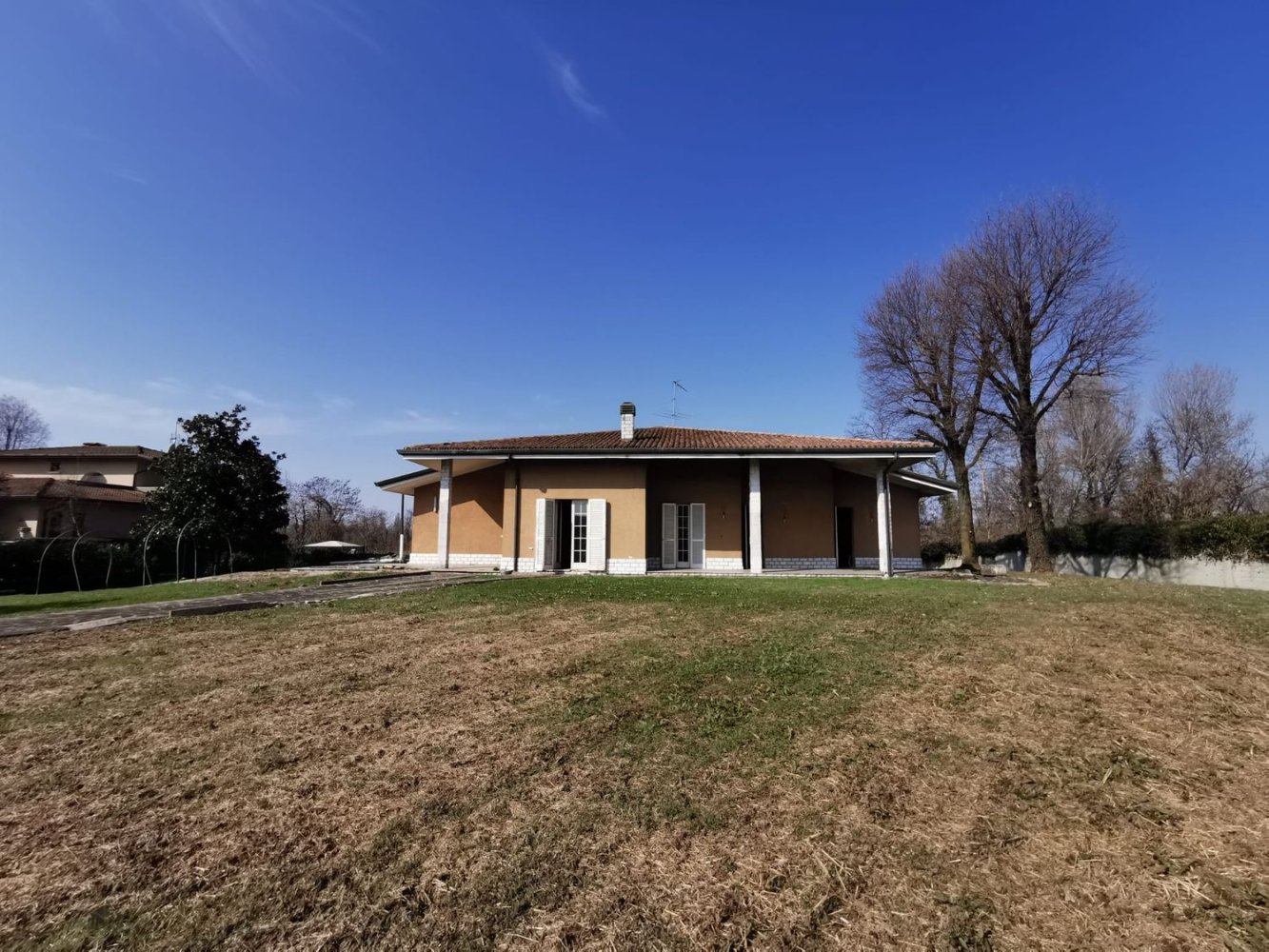 5 bedrooms Villa in Pavone del Mella, Italy No. 400376