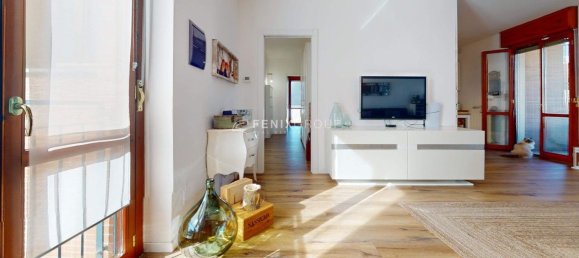 3 bedrooms Apartment in Arcore, Italy No. 378447 2