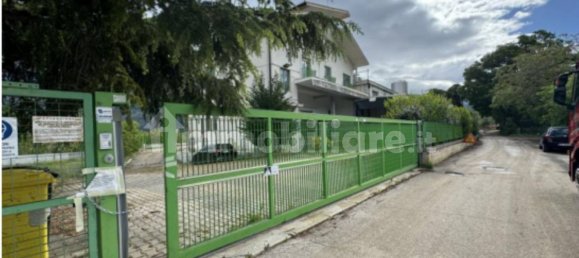 5 rooms Warehouse in Sulmona, Italy No. 292585 4