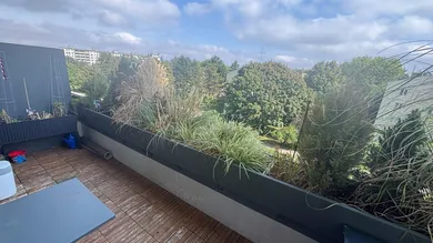 Квартира с 3 комнатами в Лизинг, Австрия № 260712