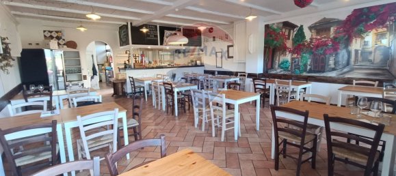 Propiedad comercial en Perugia, Italy 115 m² No. 362635 9