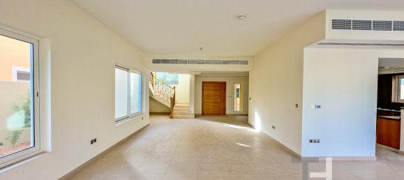 4 bedrooms Villa in Jumeirah Park, UAE No. 94306 4