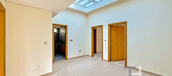 4 bedrooms Villa in Jumeirah Park, UAE No. 94306 9