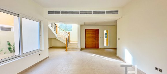 4 bedrooms Villa in Jumeirah Park, UAE No. 94306 8