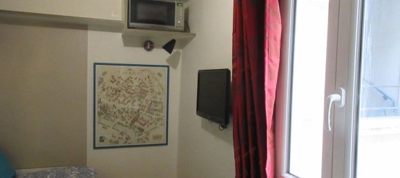 1 bedroom Apartment in Paris, France No. 174130 7