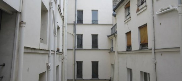 1 bedroom Apartment in Paris, France No. 174130 17