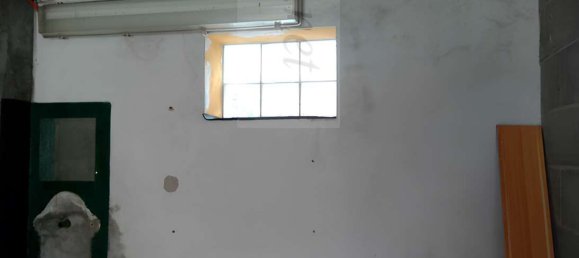 16m² Garage in Parabiago, Italy No. 66700 5