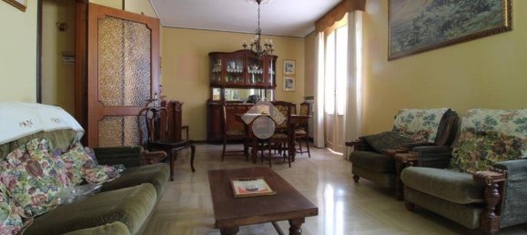 5 bedrooms Villa in Bagnolo in Piano, Italy No. 285554 22