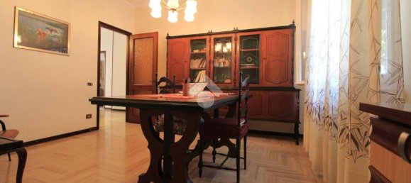 5 bedrooms Villa in Bagnolo in Piano, Italy No. 285554 6