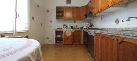 5 bedrooms Villa in Bagnolo in Piano, Italy No. 285554 27