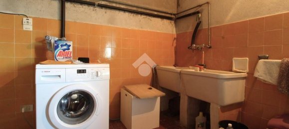 5 bedrooms Villa in Bagnolo in Piano, Italy No. 285554 43