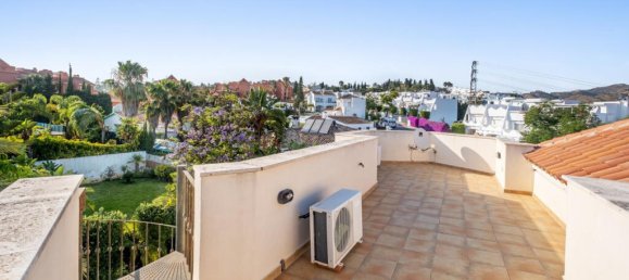 2 bedrooms Villa in Marbella, Spain No. 256433 35