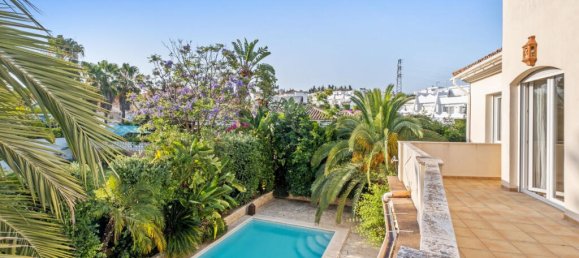 2 bedrooms Villa in Marbella, Spain No. 256433 32