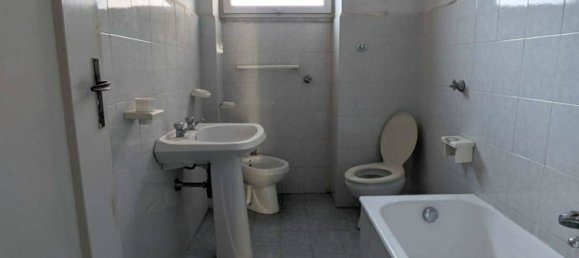 Casa de 8 habitaciónes en Brusciano, Italy No. 123539 10