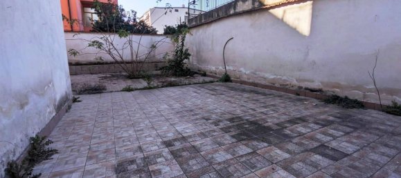 Casa de 8 habitaciónes en Brusciano, Italy No. 123539 18