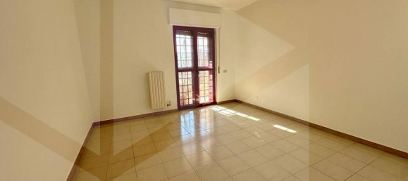 Apartamento de 4 habitaciónes en Capurso, Italy No. 17863 7