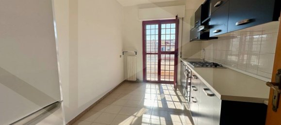 Apartamento de 4 habitaciónes en Capurso, Italy No. 17863 3