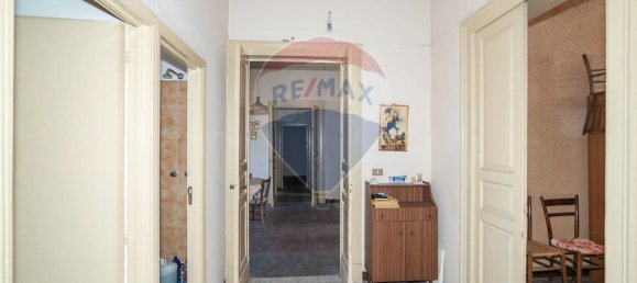 4 Schlafzimmer Haus in Catania, Italy, Nr. 237934 9
