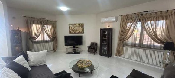5 Schlafzimmer Villa in Larnaca, Cyprus, Nr. 20121 8