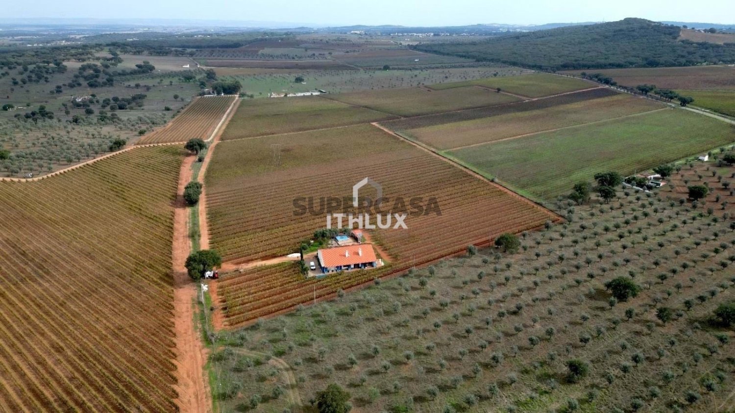 Замки и поместья с 4 спальнями в Эштремош, Португалия № 154202