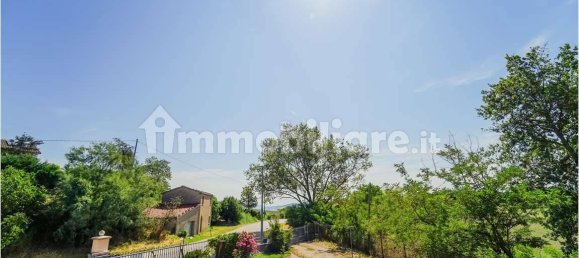 2 bedrooms House in Urbino, Italy No. 271008 4