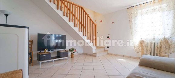 2 bedrooms House in Urbino, Italy No. 271008 6