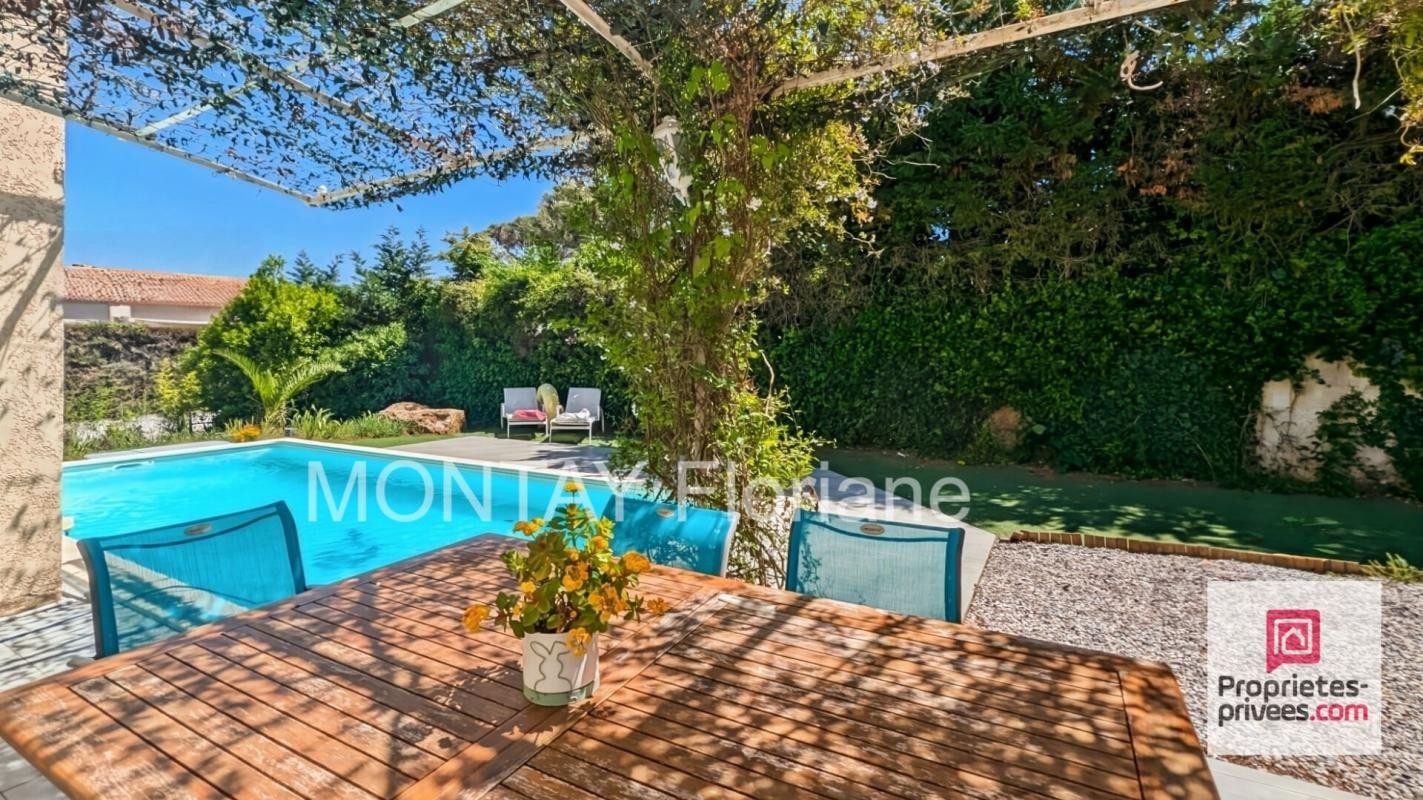 4 bedrooms House in Saint-Raphael, France No. 321113